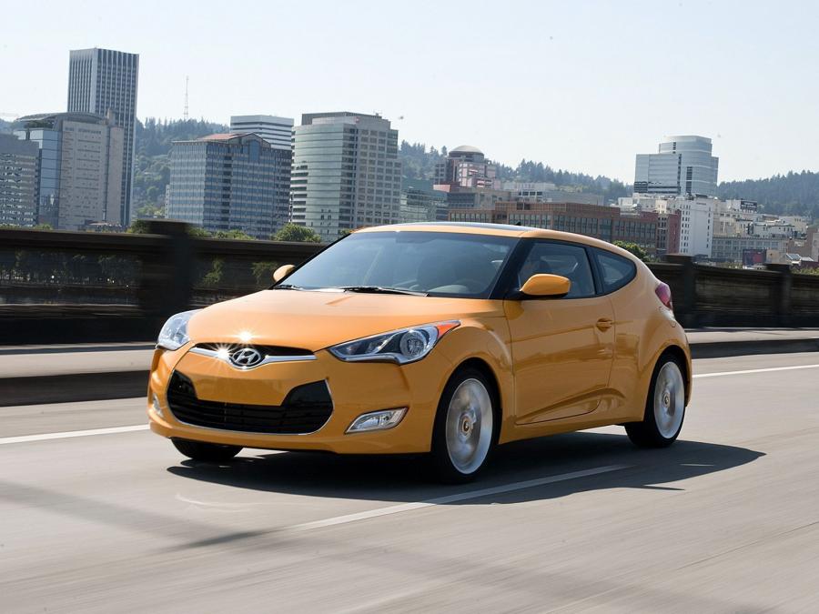  Hyundai Veloster 2011 года  (US) (фото 15 из 30)